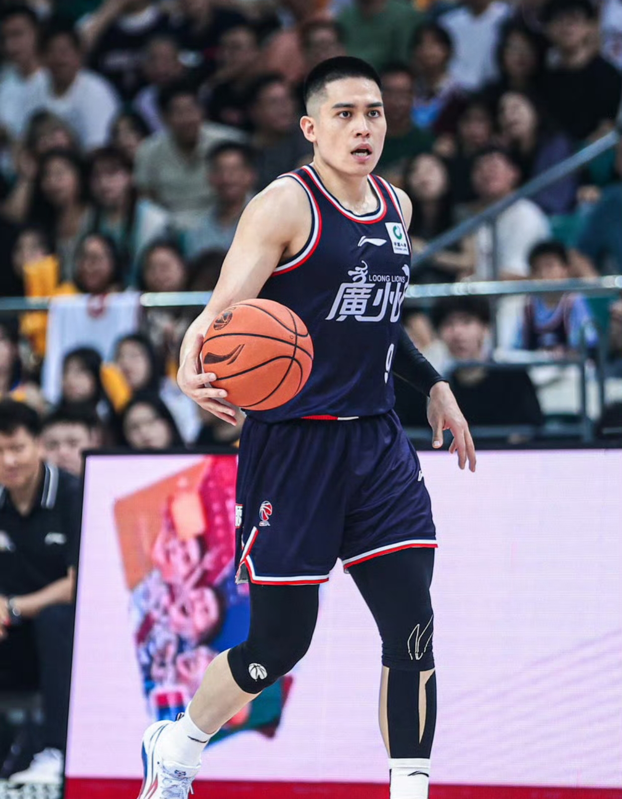 乐竞体育官网-关于国际比赛日欧篮联传出新动向；广州队外线爆发；管理层表态——信心回归；数据趋势出现新变化的信息