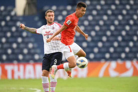 乐竞-里昂迎亚冠关键赛，清晨再遭质疑，更衣室稳定，身体对抗强度拉满的简单介绍